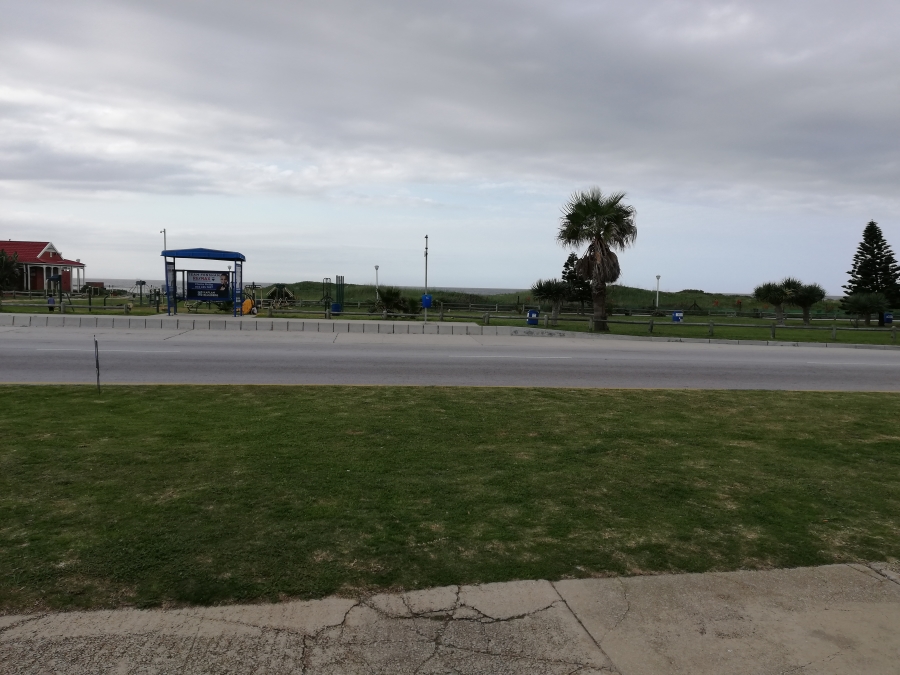 1 Bedroom Property for Sale in Summerstrand Eastern Cape